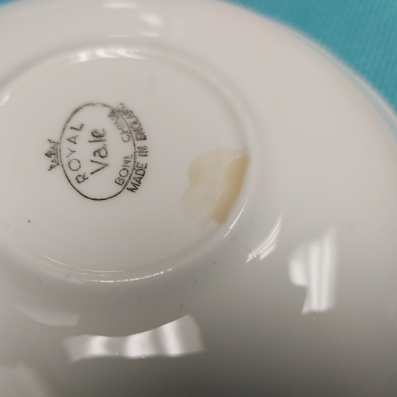 🫖 Royal Vale Cup & Saucer - Picture 7 of 8